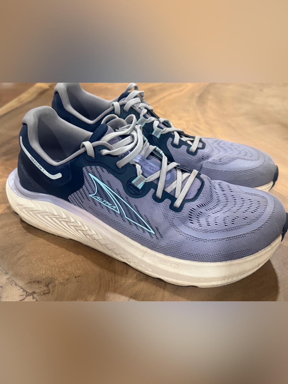 Altra paradigm 7 running shoes